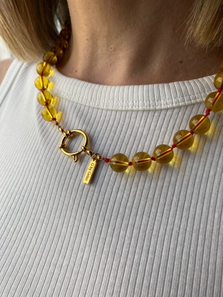 Collar de Bolas de cristal naranjas con cierre inoxidable