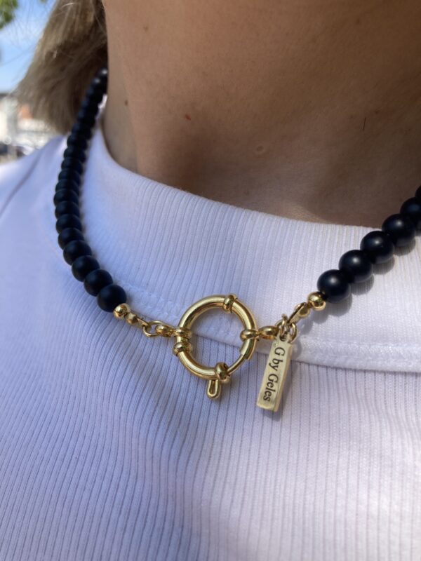 Collar de piedra ónix