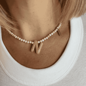 Collar Personalizable de Jaspe Beige con Inicial