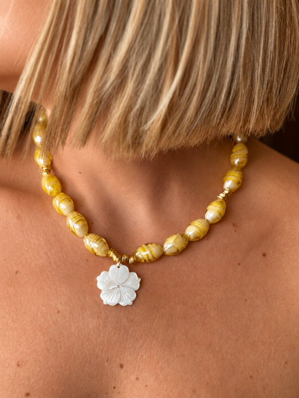 Amarillo Flor de Nácar