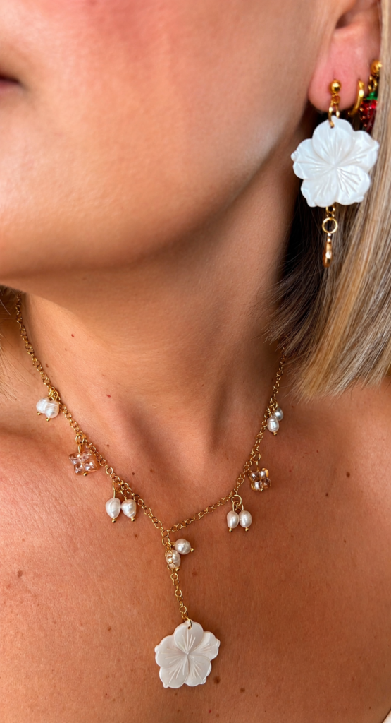 Perlas Flor de Nácar Pendientes