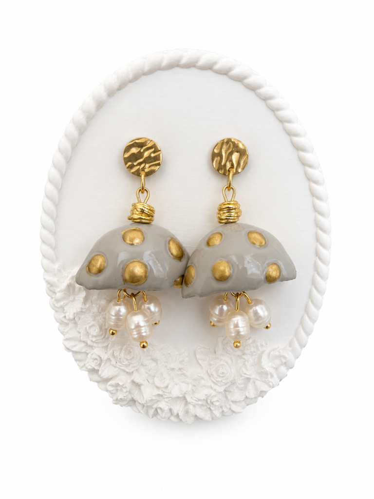 Medusa con Perlas Naturales Pendientes