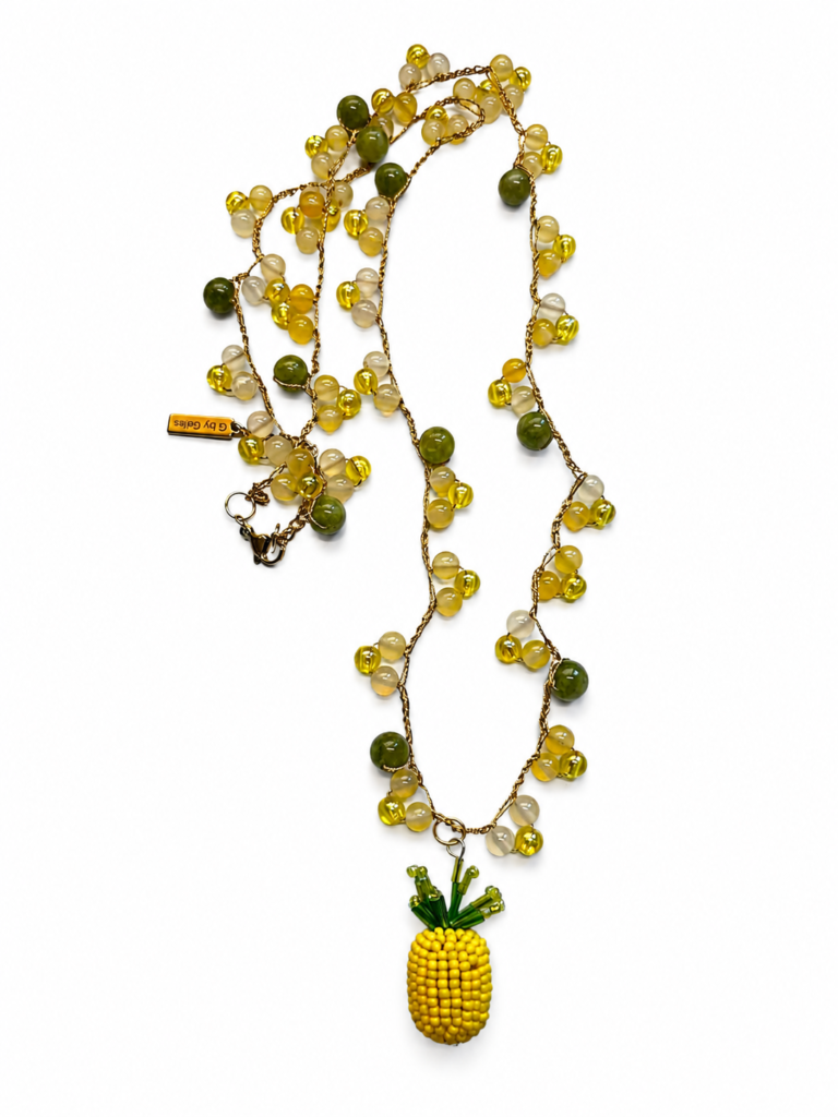 Crochet Piña con Cuentas Amarillas y Verdes