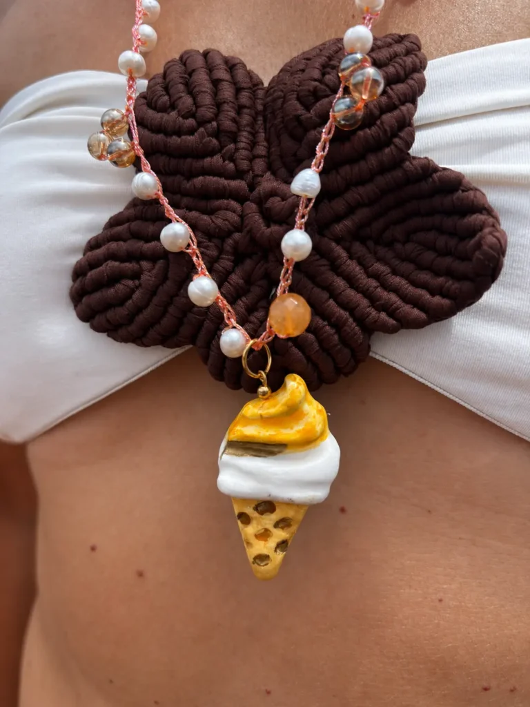 Helado de Cerámica con Cuentas en Crochet