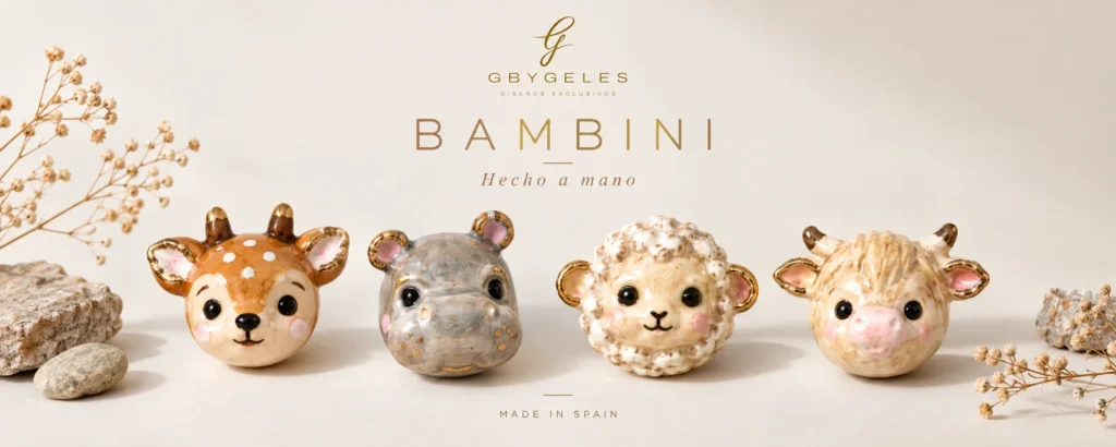 Bambini: collares de cerámica con animales hechos a mano